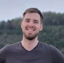 Максим Белов